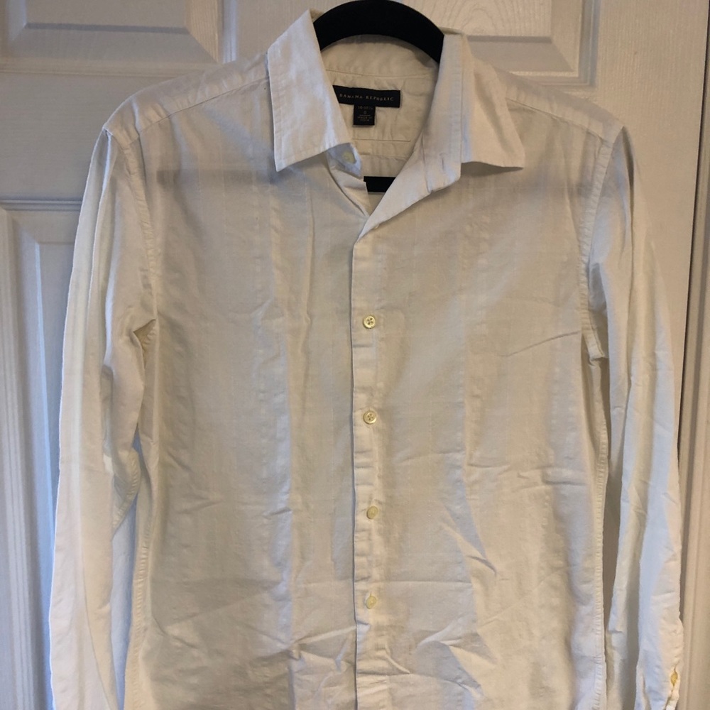 Banana Republic men’s dress shirt